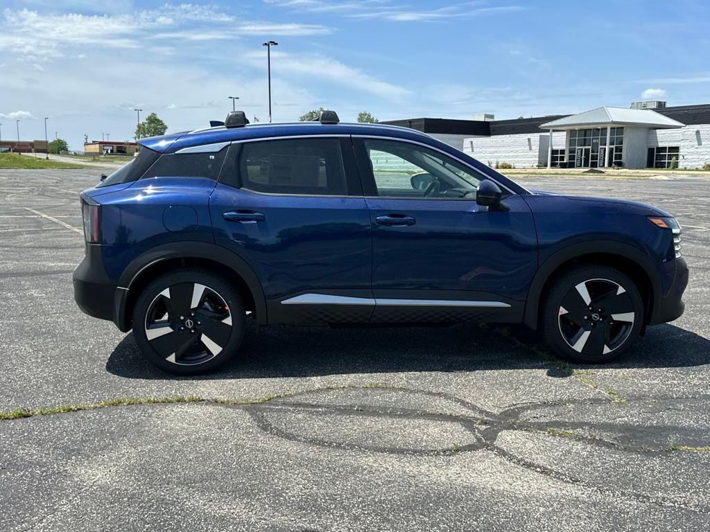 new 2025 Nissan Kicks car, priced at $28,262