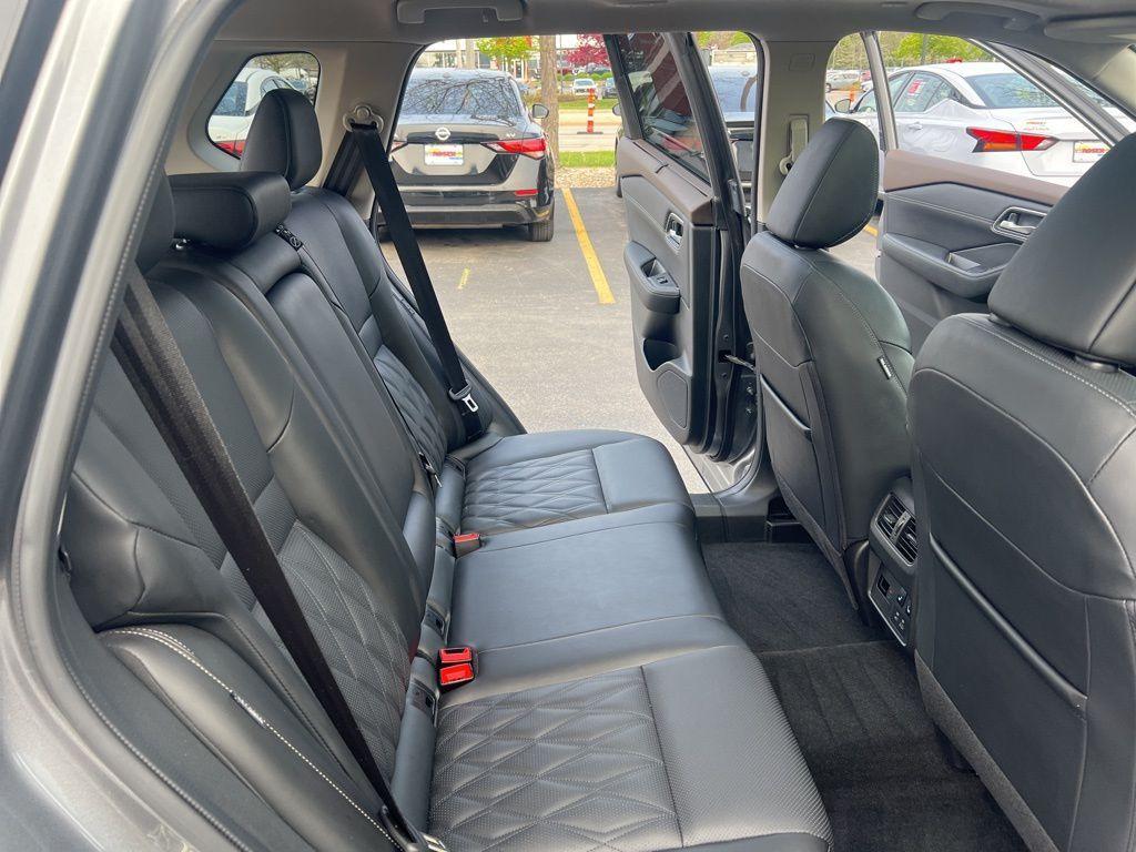 used 2023 Nissan Rogue car, priced at $33,749