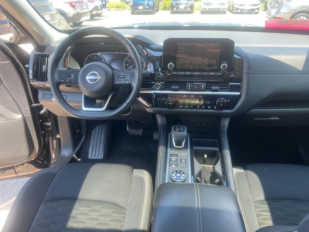 used 2022 Nissan Pathfinder car, priced at $31,295