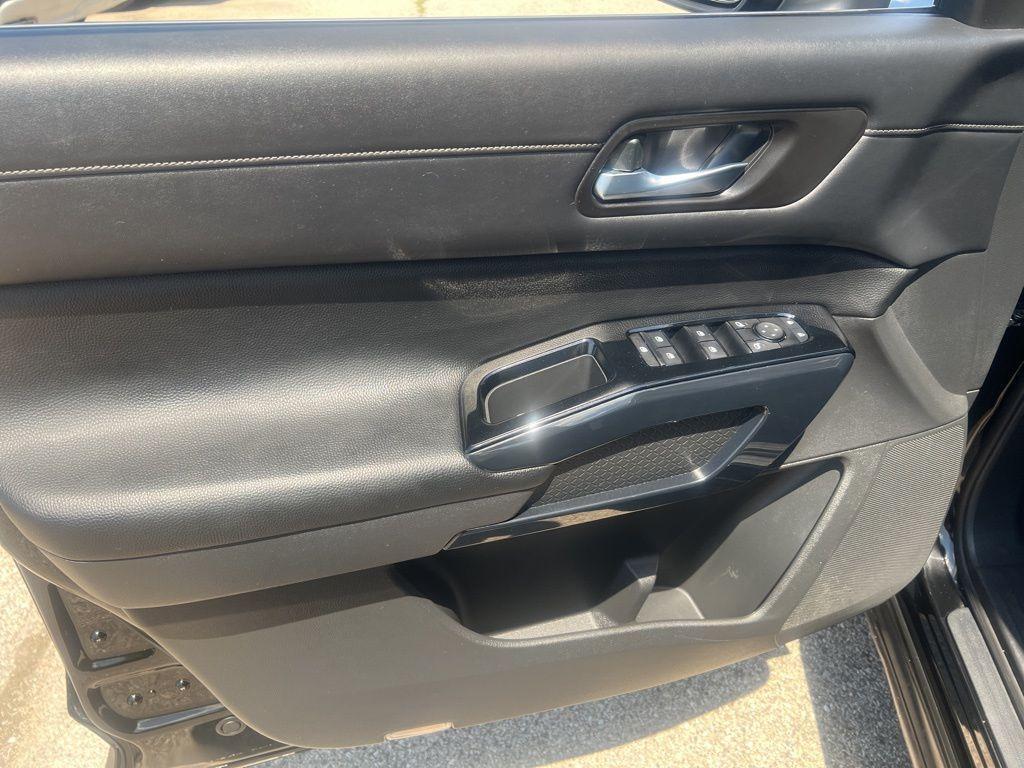used 2022 Nissan Pathfinder car, priced at $31,295