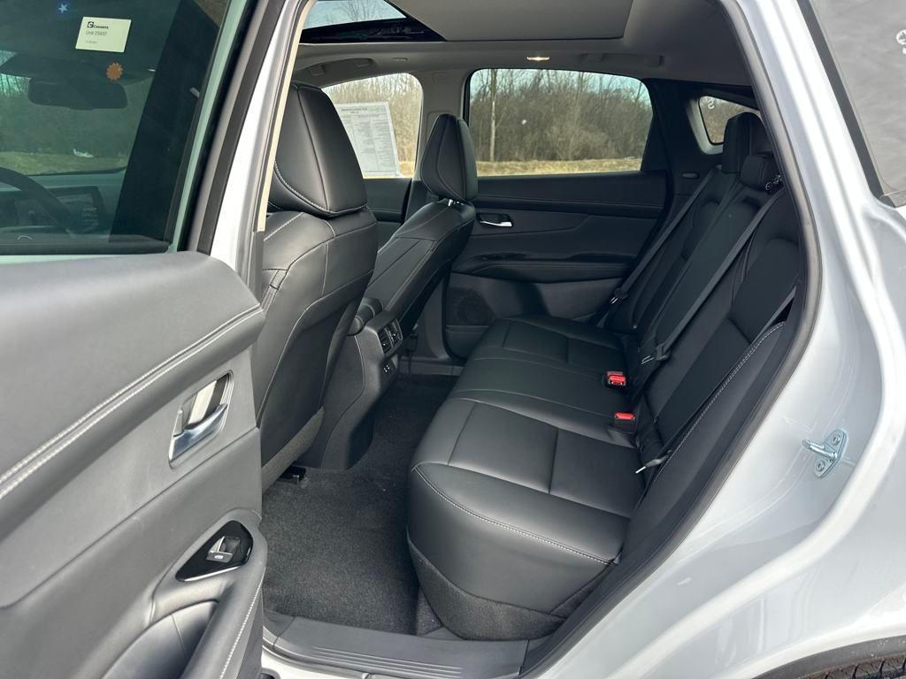 new 2025 Nissan Murano car, priced at $46,096