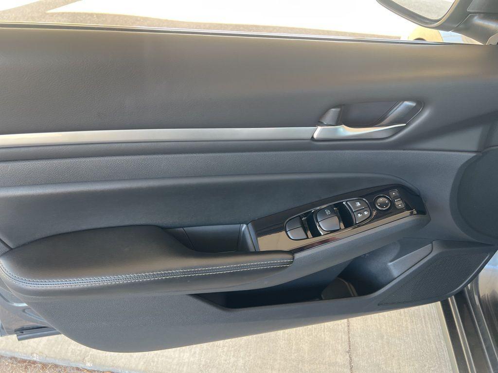 used 2023 Nissan Altima car, priced at $21,000