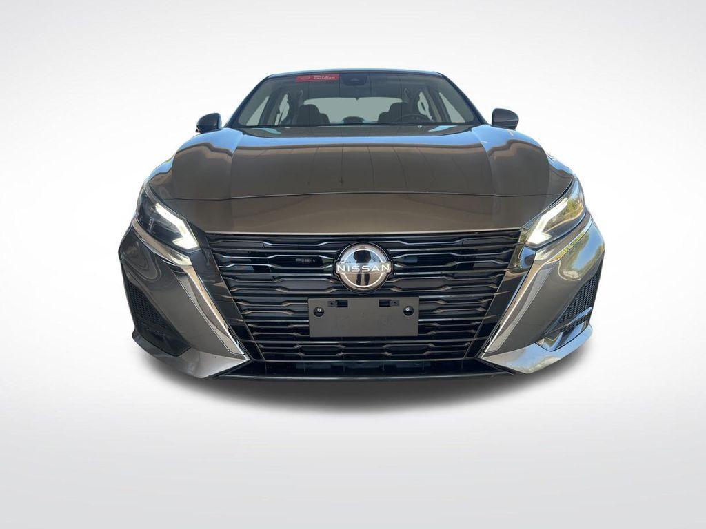 used 2023 Nissan Altima car, priced at $21,000