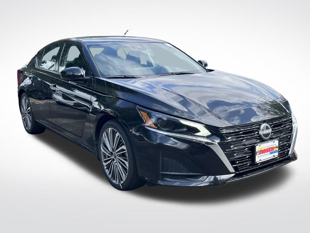 new 2025 Nissan Altima car, priced at $32,673