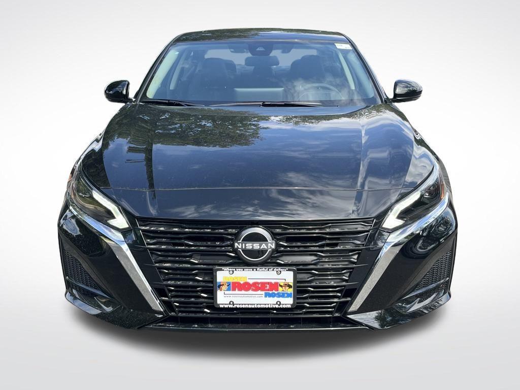 new 2025 Nissan Altima car, priced at $32,673