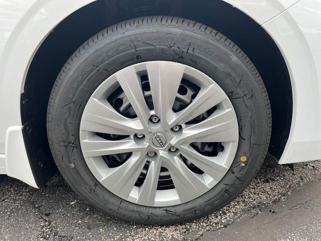 new 2025 Nissan Sentra car, priced at $20,286