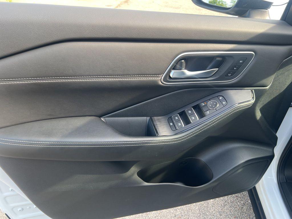 used 2024 Nissan Rogue car, priced at $37,995