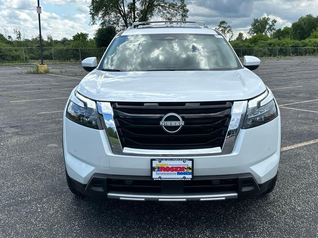 new 2025 Nissan Pathfinder car, priced at $50,285