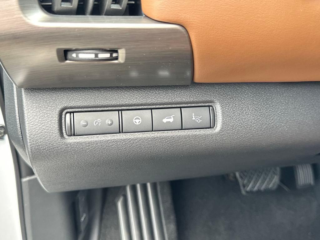 new 2025 Nissan Pathfinder car, priced at $50,285