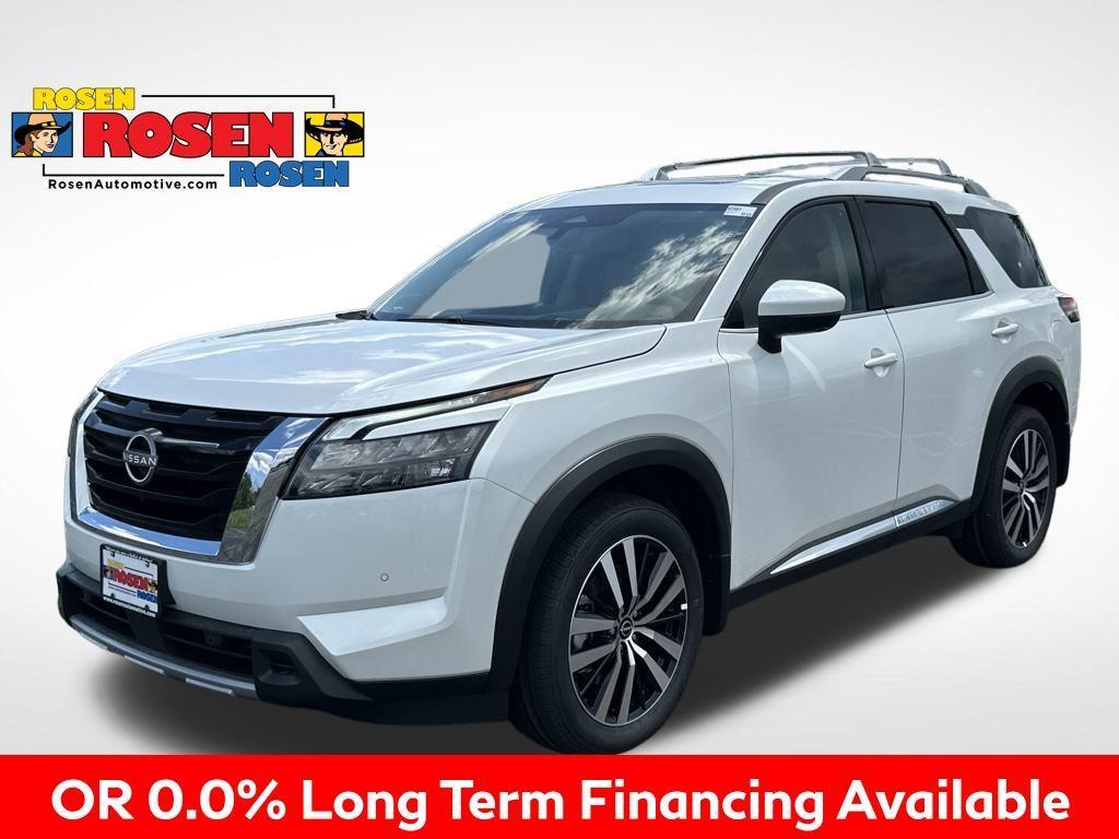 new 2025 Nissan Pathfinder car, priced at $50,285