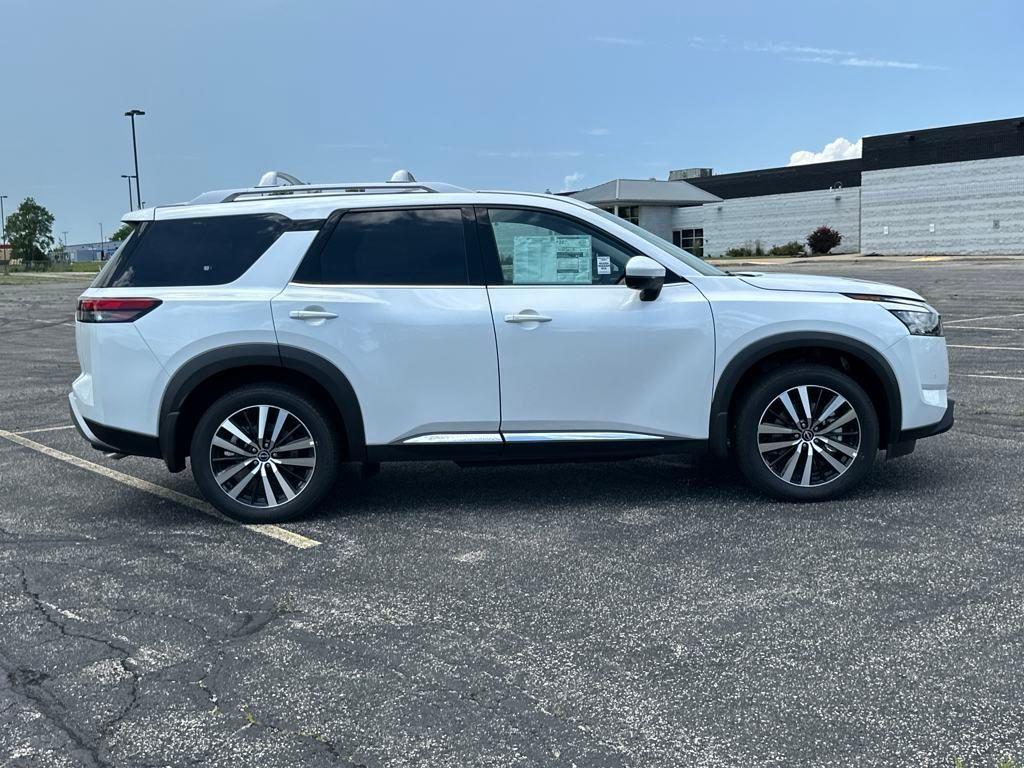 new 2025 Nissan Pathfinder car, priced at $50,285