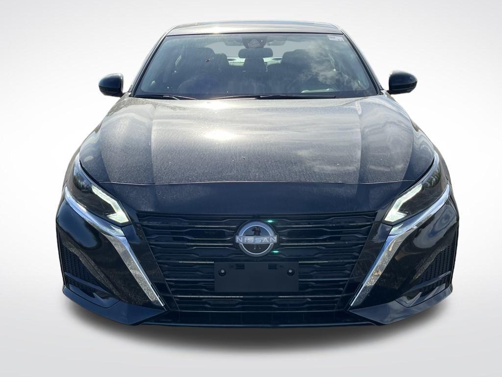 new 2025 Nissan Altima car, priced at $33,824