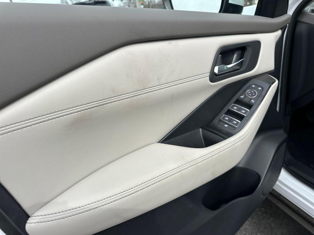 new 2025 Nissan Rogue car, priced at $36,198