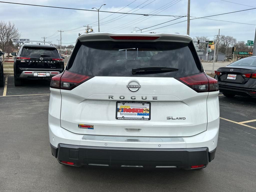 new 2025 Nissan Rogue car, priced at $36,198