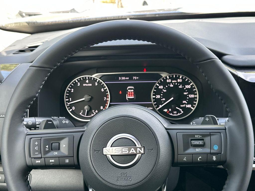 new 2025 Nissan Pathfinder car, priced at $40,083