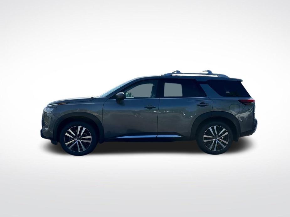 new 2024 Nissan Pathfinder car, priced at $43,855