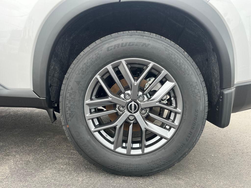 new 2025 Nissan Rogue car, priced at $30,224