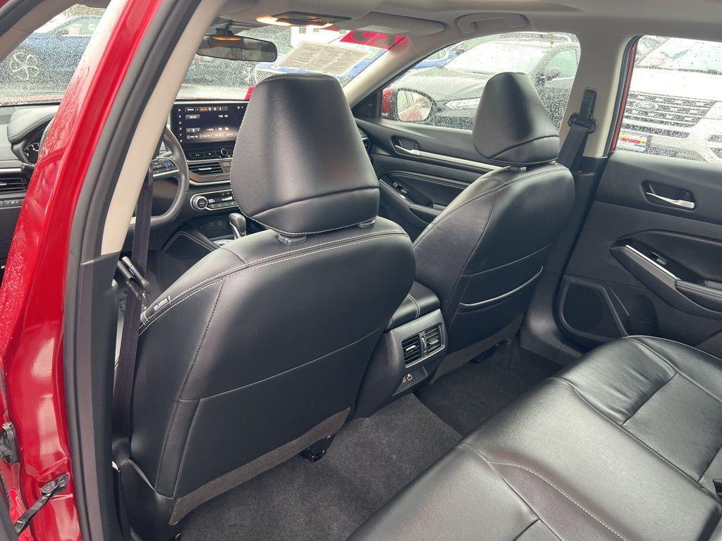 used 2023 Nissan Altima car, priced at $25,999