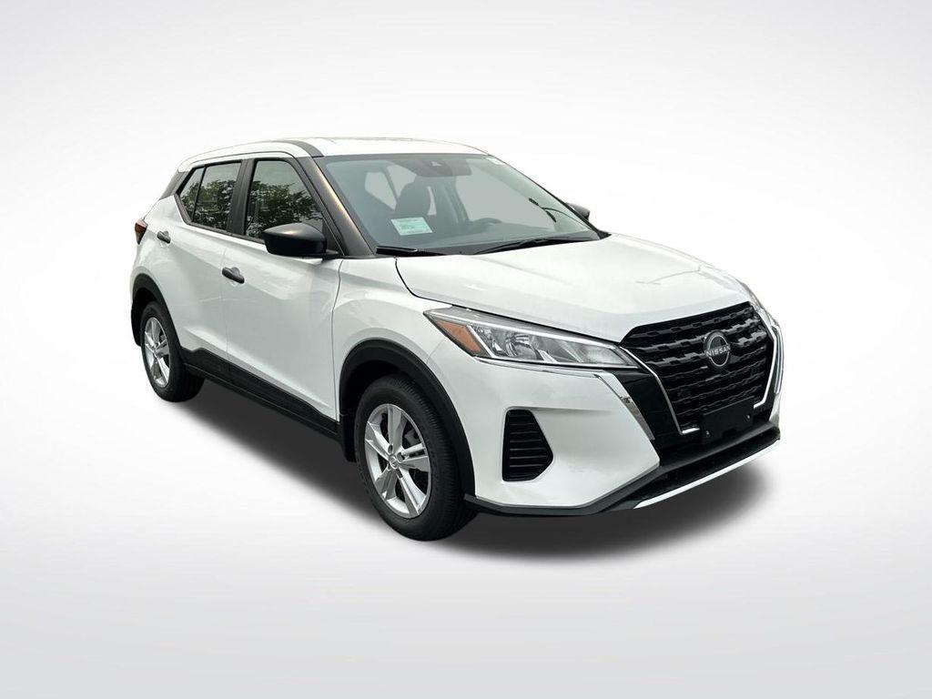 new 2025 Nissan Kicks Play car, priced at $22,362