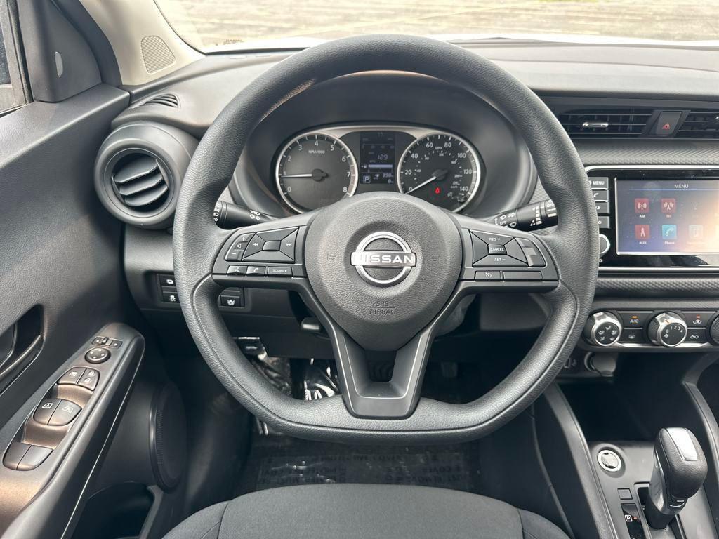 new 2025 Nissan Kicks Play car, priced at $22,362