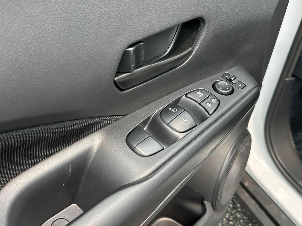 new 2025 Nissan Kicks Play car, priced at $22,362