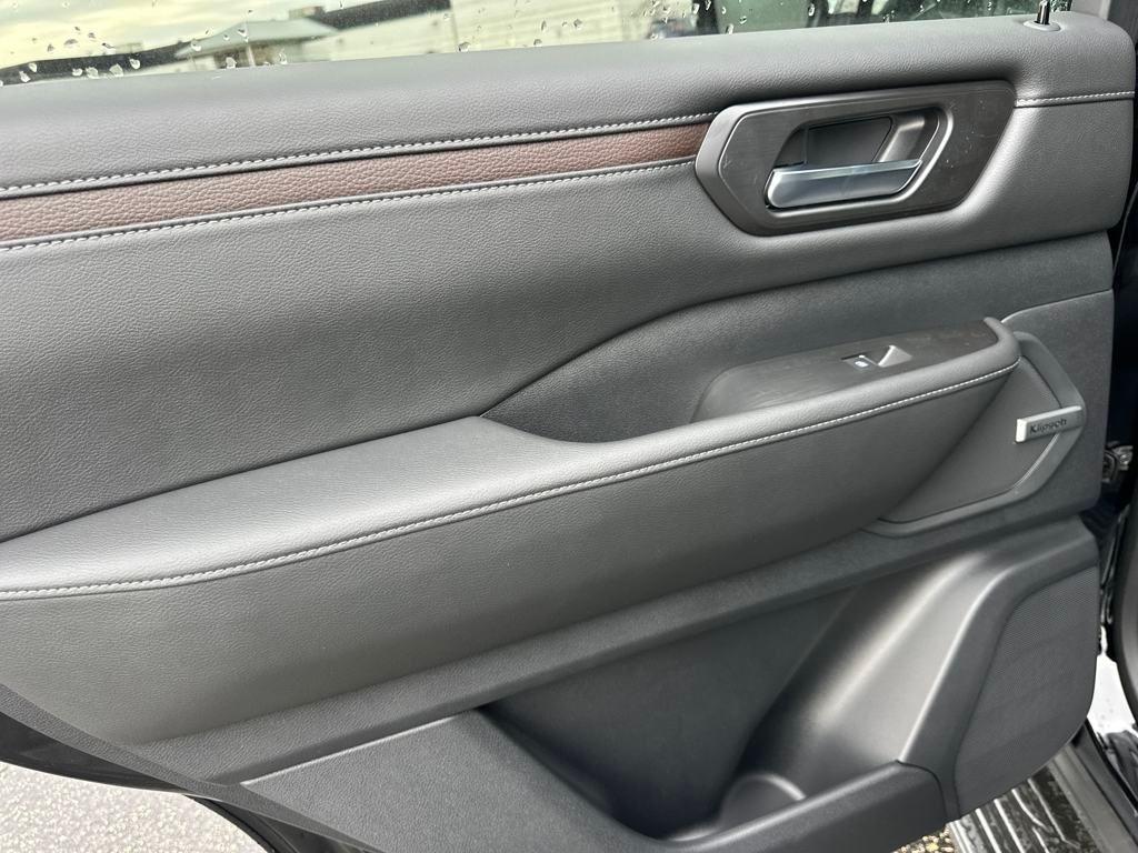 new 2025 Nissan Armada car, priced at $67,180
