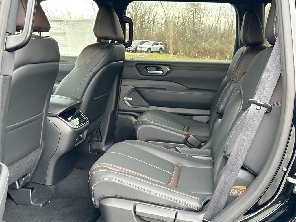 new 2025 Nissan Armada car, priced at $67,180