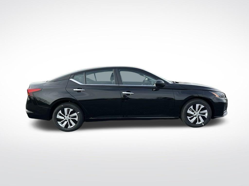 new 2025 Nissan Altima car, priced at $26,301