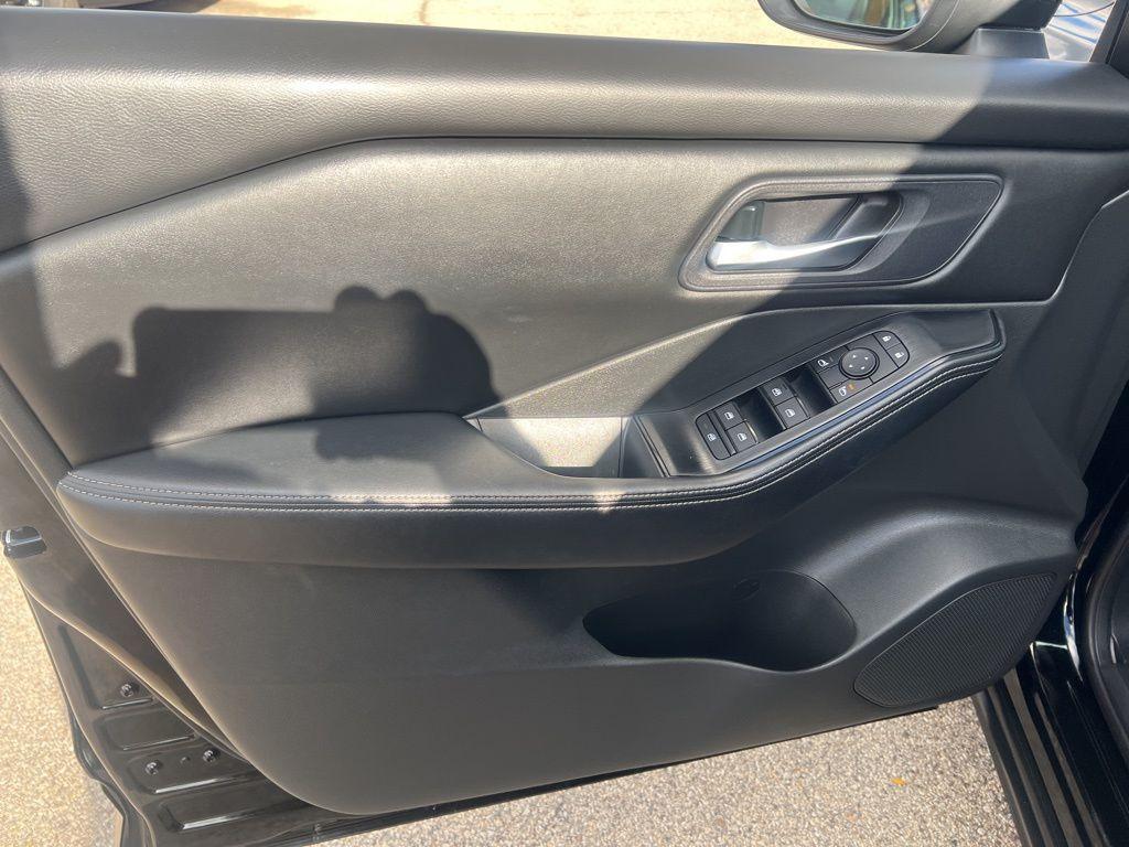 used 2024 Nissan Rogue car, priced at $23,499