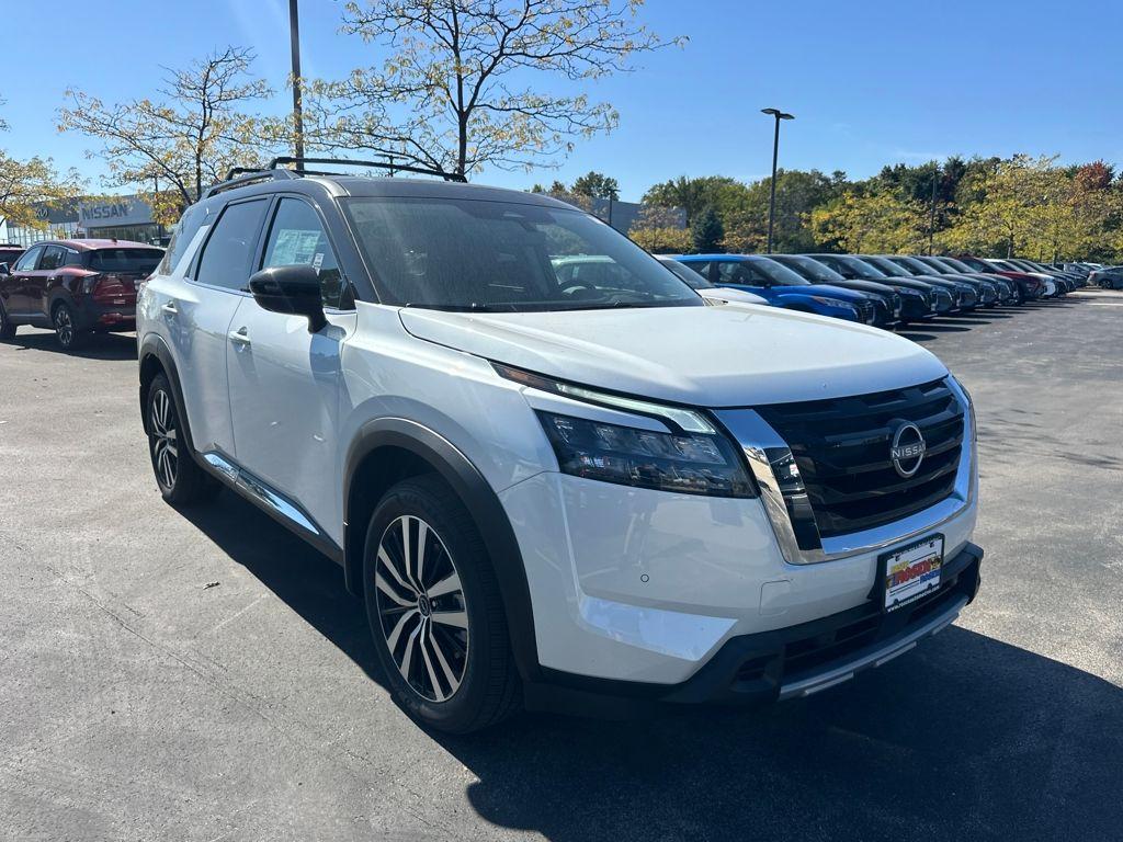 new 2025 Nissan Pathfinder car, priced at $49,451