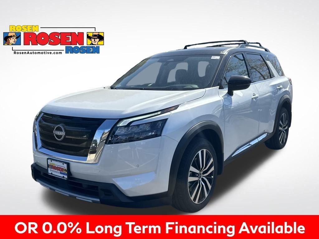 new 2025 Nissan Pathfinder car, priced at $50,001