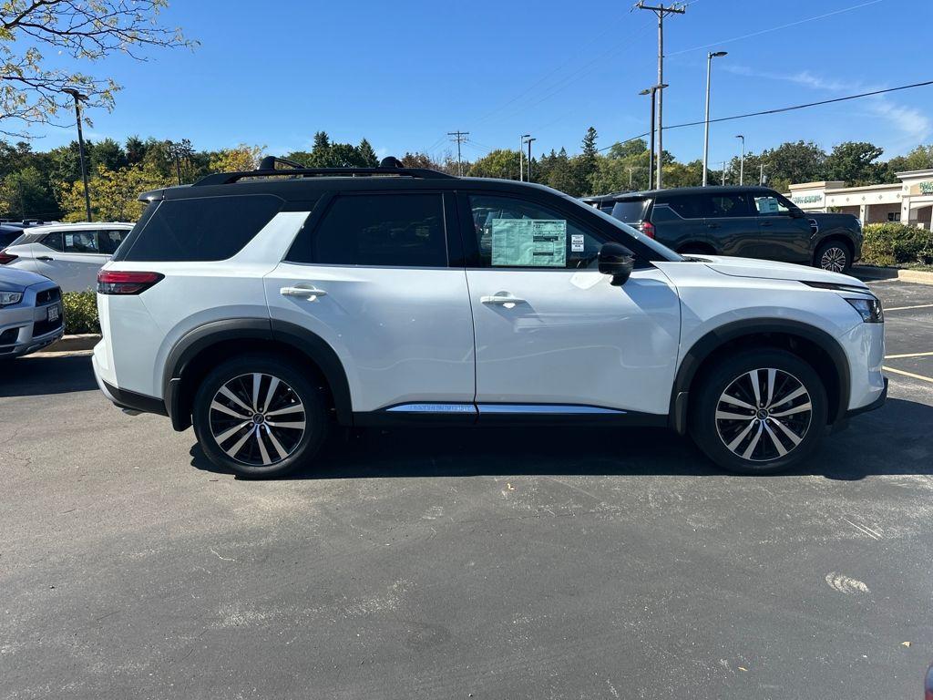 new 2025 Nissan Pathfinder car, priced at $49,451