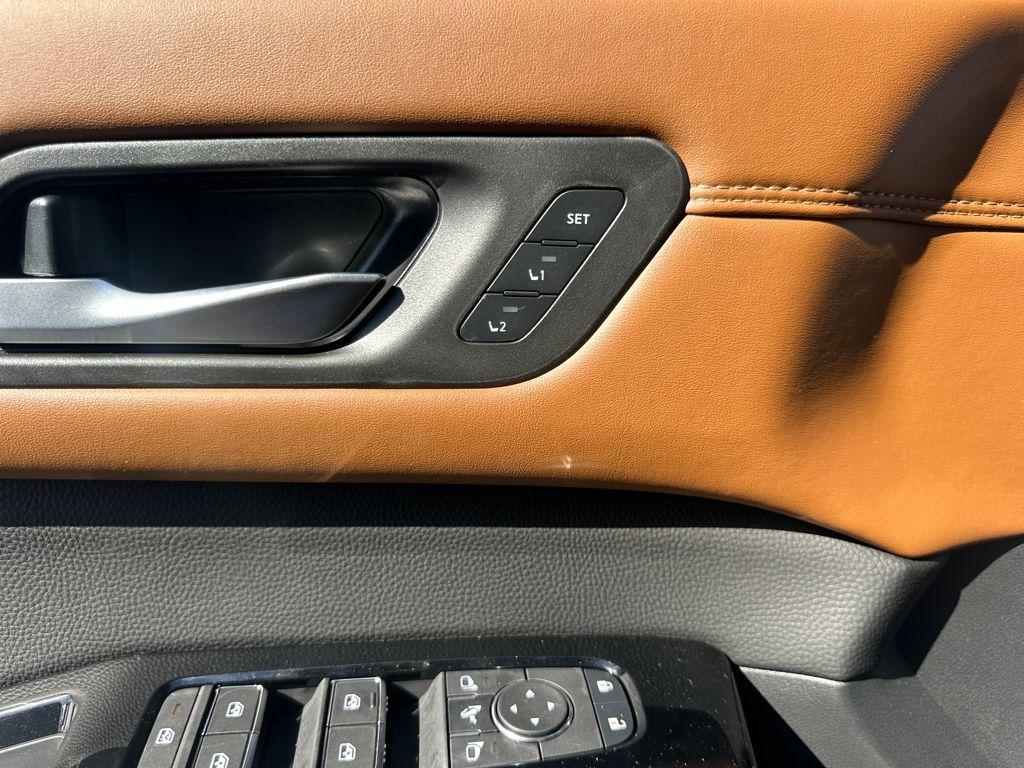 new 2025 Nissan Pathfinder car, priced at $49,451