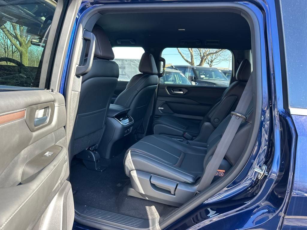 new 2025 Nissan Armada car, priced at $67,180