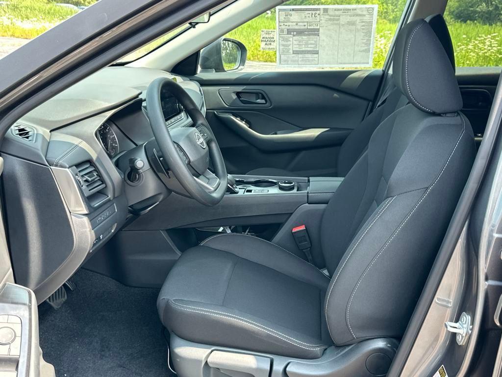 new 2026 Nissan Rogue car, priced at $29,925
