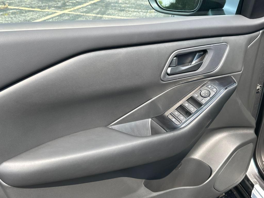 new 2026 Nissan Rogue car, priced at $29,925