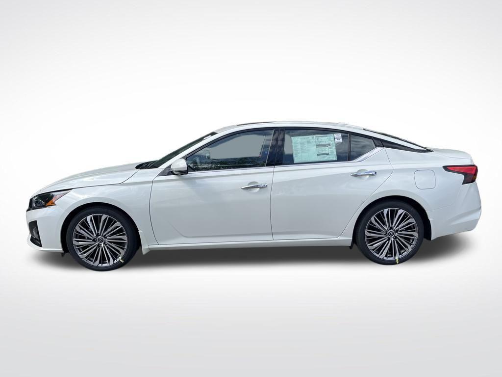 new 2025 Nissan Altima car, priced at $33,213
