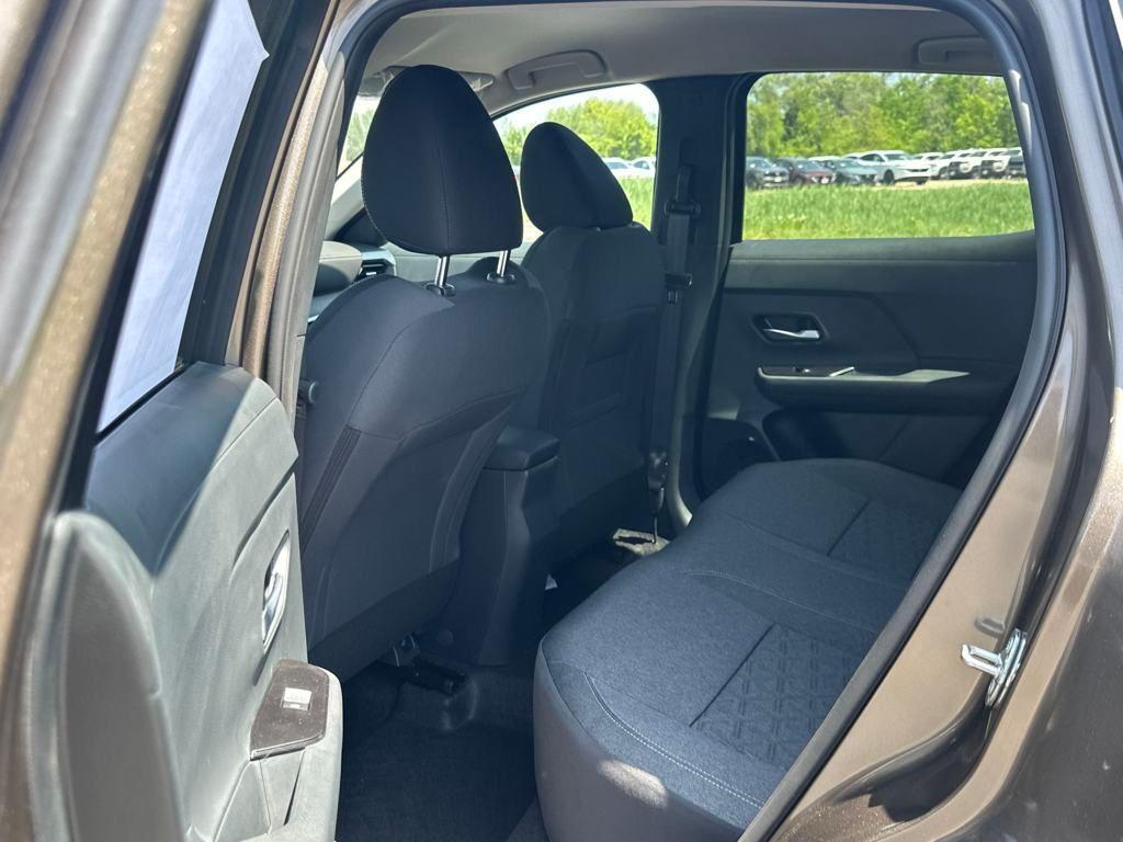new 2025 Nissan Kicks car, priced at $25,660