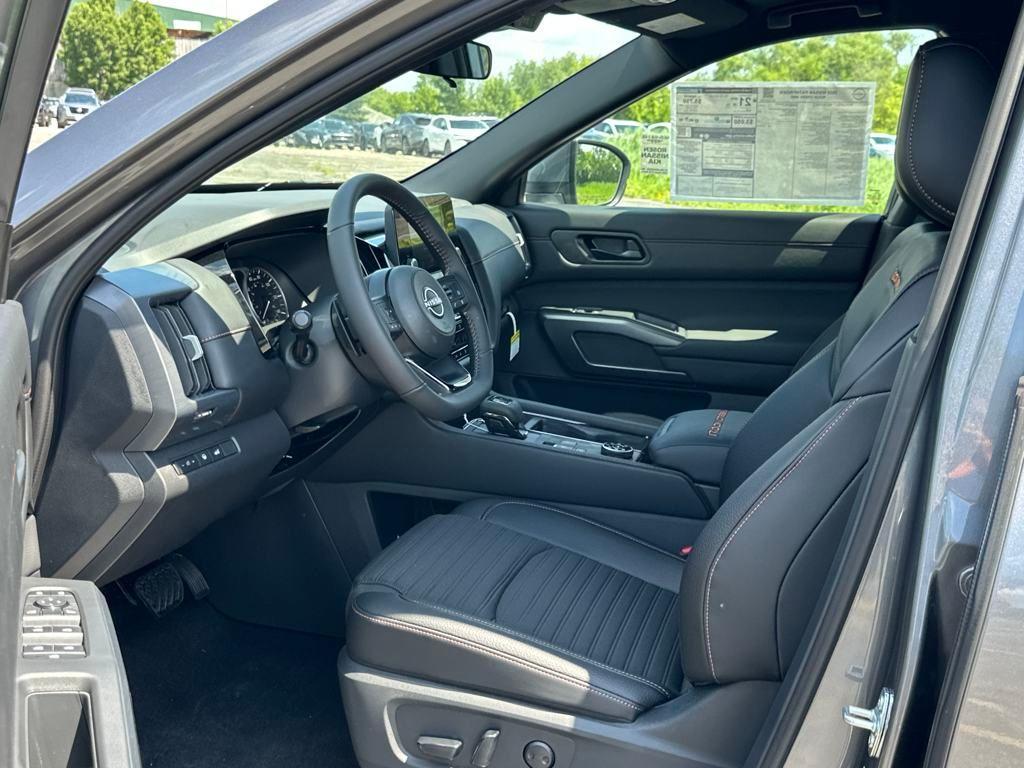new 2025 Nissan Pathfinder car, priced at $42,873