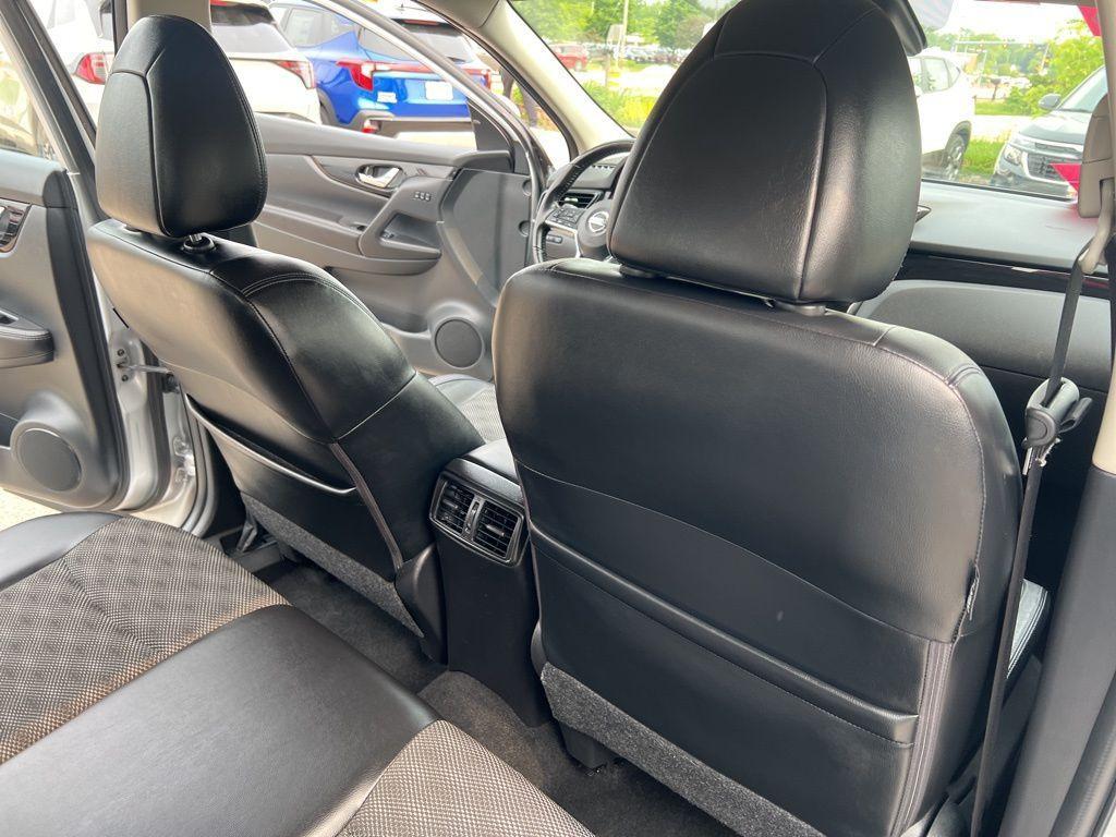 used 2022 Nissan Rogue Sport car, priced at $23,867