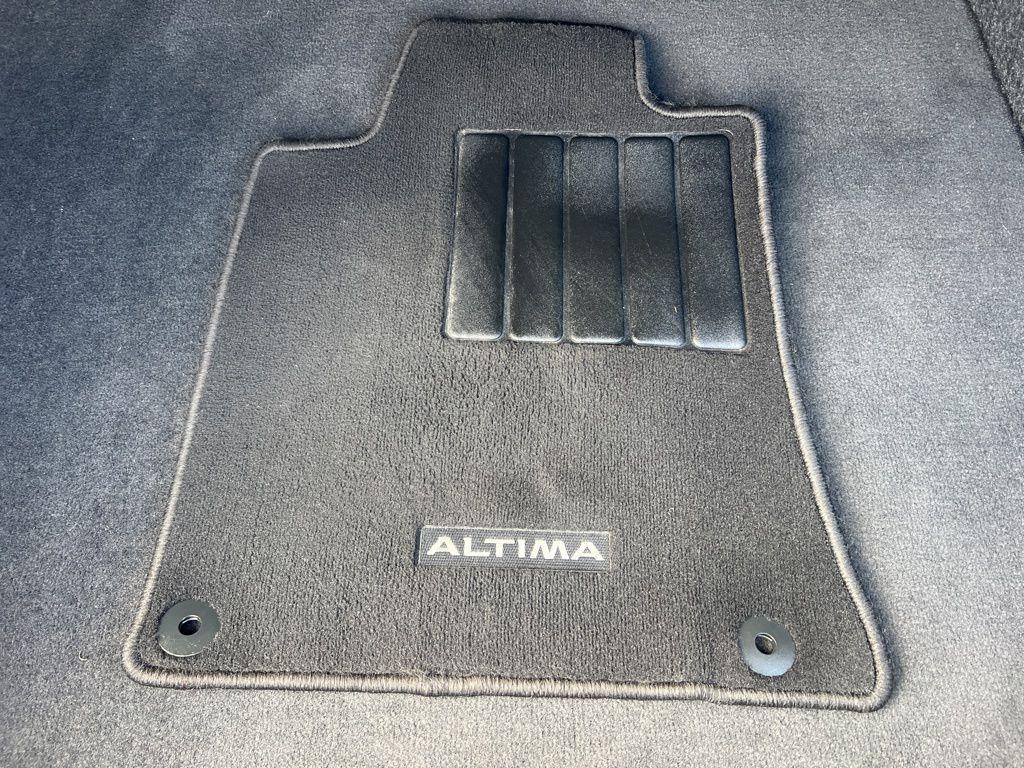 used 2023 Nissan Altima car, priced at $21,137