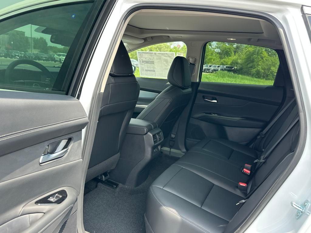 new 2025 Nissan Murano car, priced at $46,055