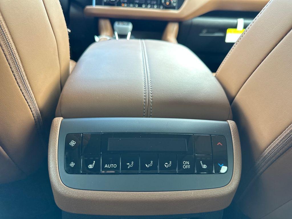 new 2025 Nissan Pathfinder car, priced at $49,422
