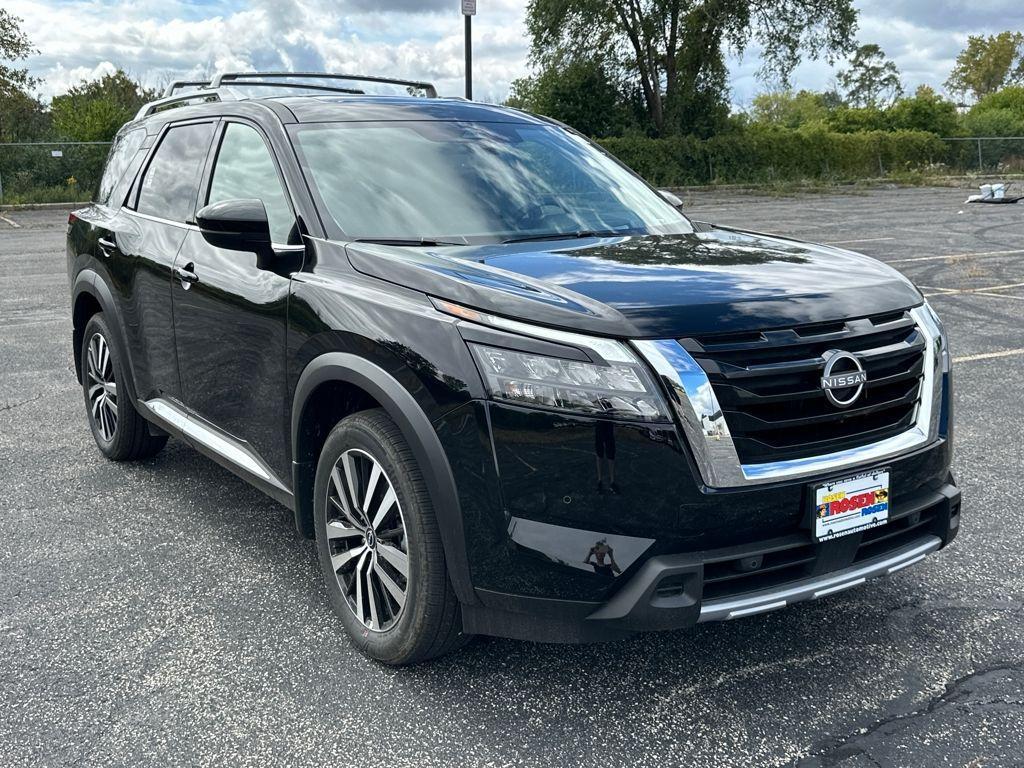new 2025 Nissan Pathfinder car, priced at $49,422