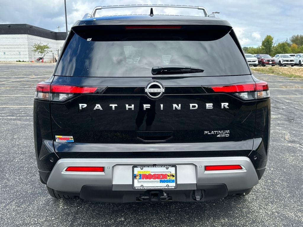 new 2025 Nissan Pathfinder car, priced at $49,422