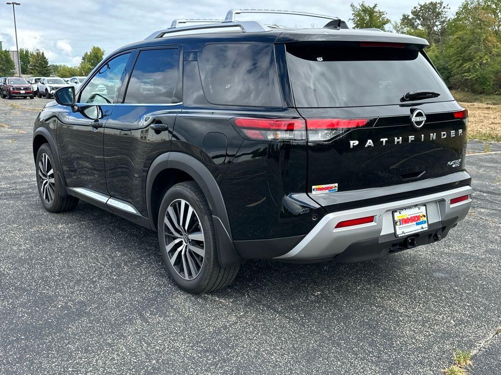 new 2025 Nissan Pathfinder car, priced at $49,422