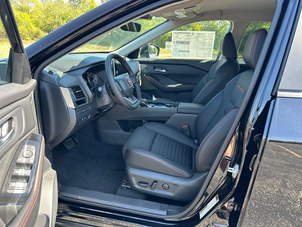 new 2026 Nissan Rogue car, priced at $33,781