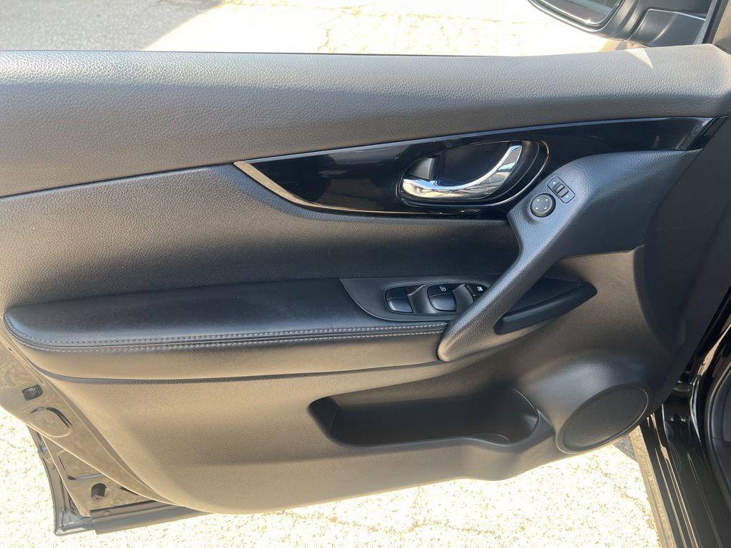 used 2022 Nissan Rogue Sport car, priced at $26,691