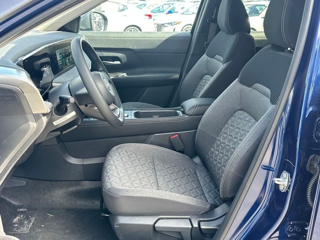 new 2025 Nissan Kicks car, priced at $27,079