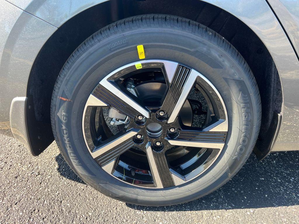 new 2025 Nissan Sentra car, priced at $21,717